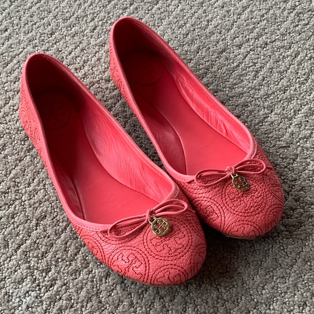 Tory Burch Chelsea Logo Flats